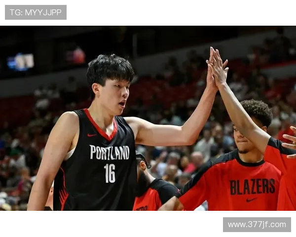 杨瀚森复出首秀全面爆发强势刷新多项数据引领NBA生涯全新篇章