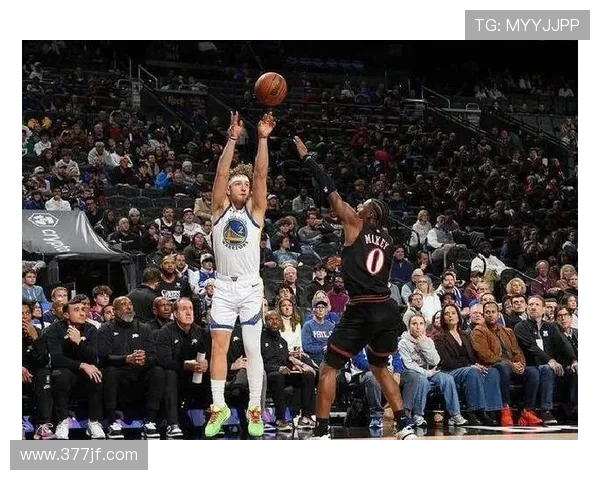 勇士边线球发给波斯特遭犯规76人成功挑战引发争议